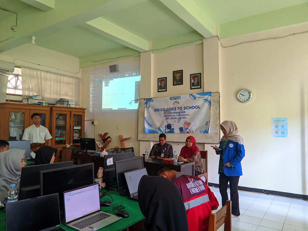 DID.Co Goes To School